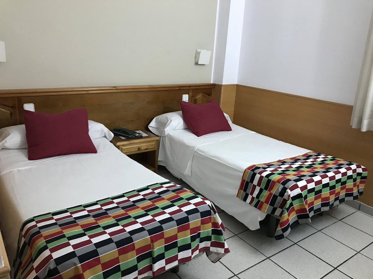 Hotel Pitiusa Andora  Zewnętrze zdjęcie
