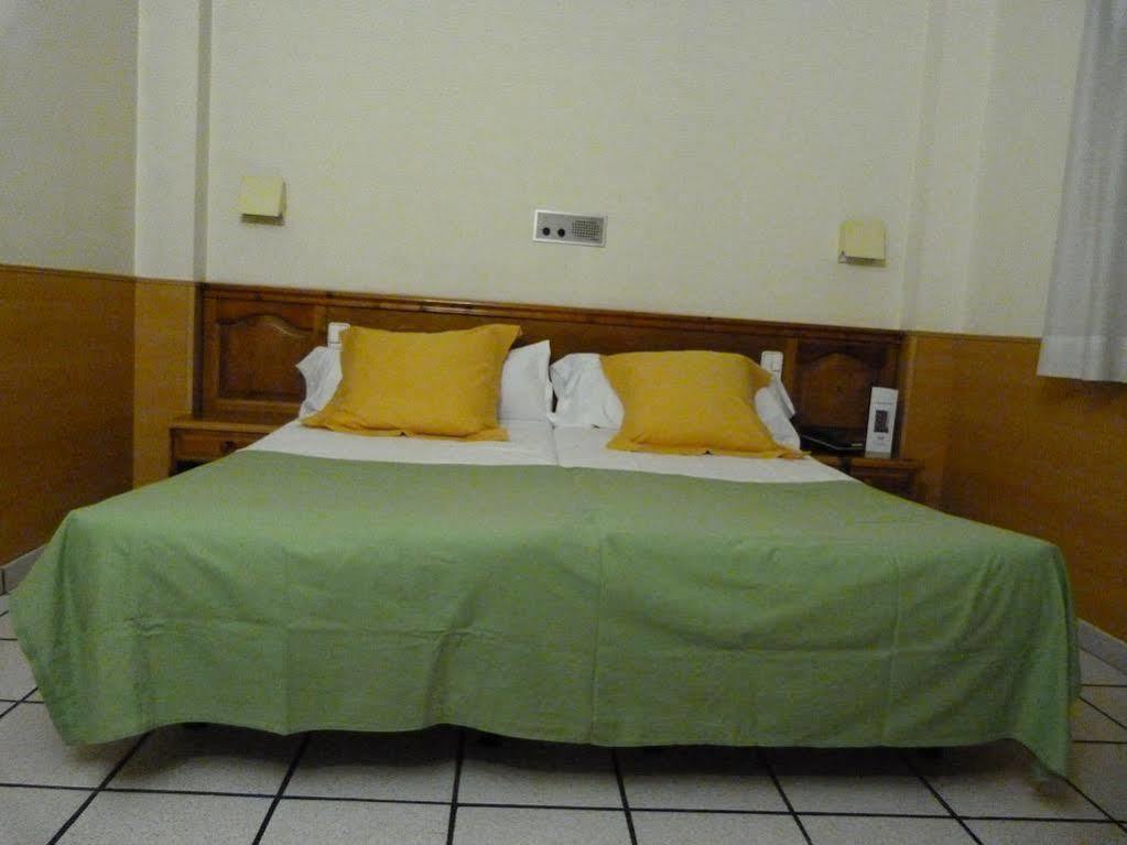 Hotel Pitiusa Andora  Zewnętrze zdjęcie