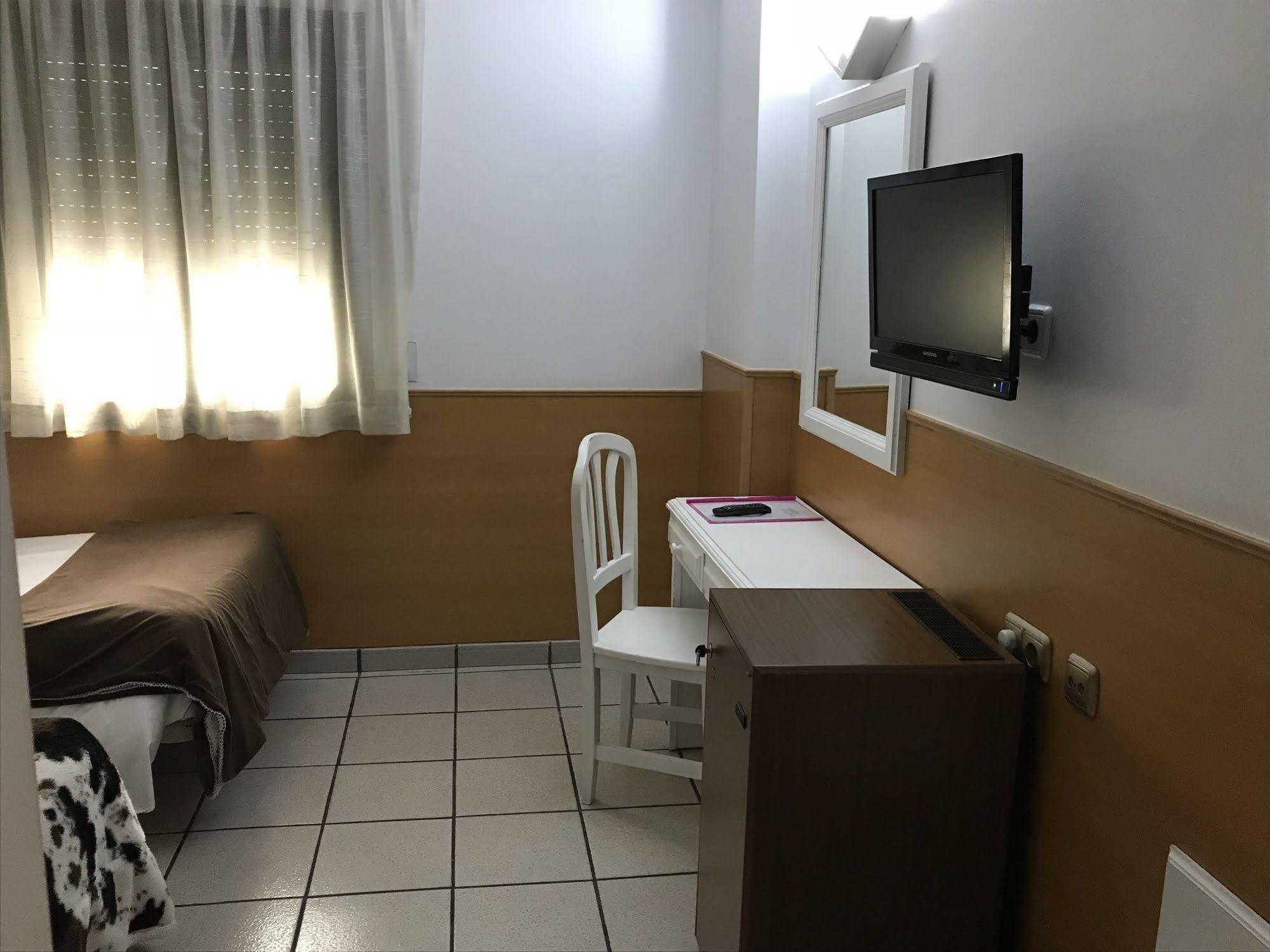 Hotel Pitiusa Andora  Zewnętrze zdjęcie